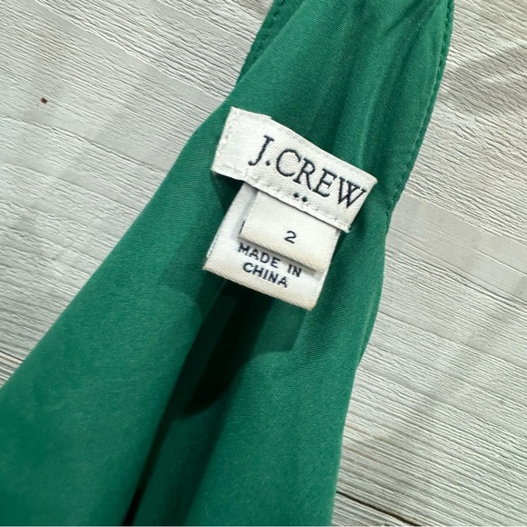J. Crew green scalloped edge top ❤️ - Picture 5 of 6